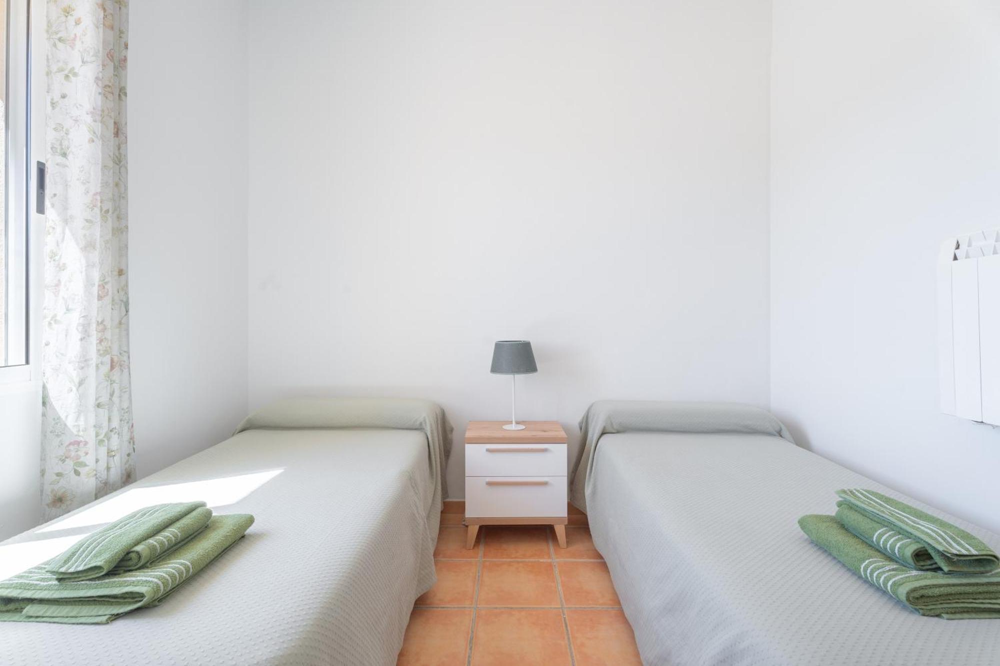 Antiga Escola Pla Del Sabater Apartment Culla Bagian luar foto