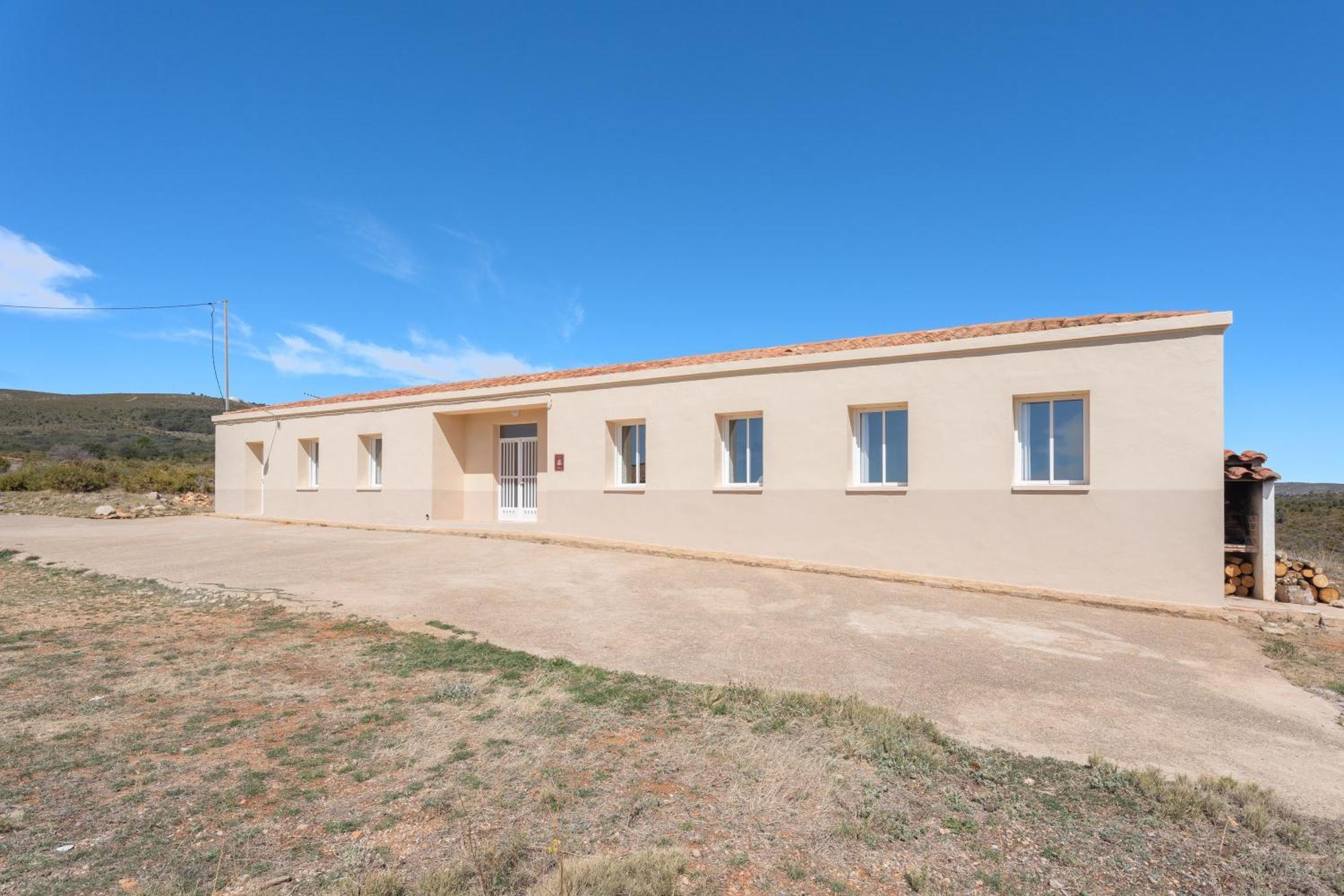 Antiga Escola Pla Del Sabater Apartment Culla Bagian luar foto